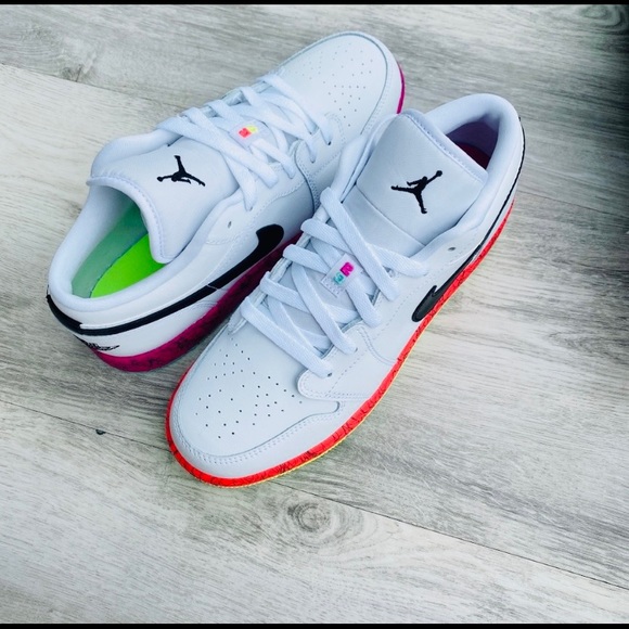 😍New Air Jordan 1 Low - Picture 3 of 11
